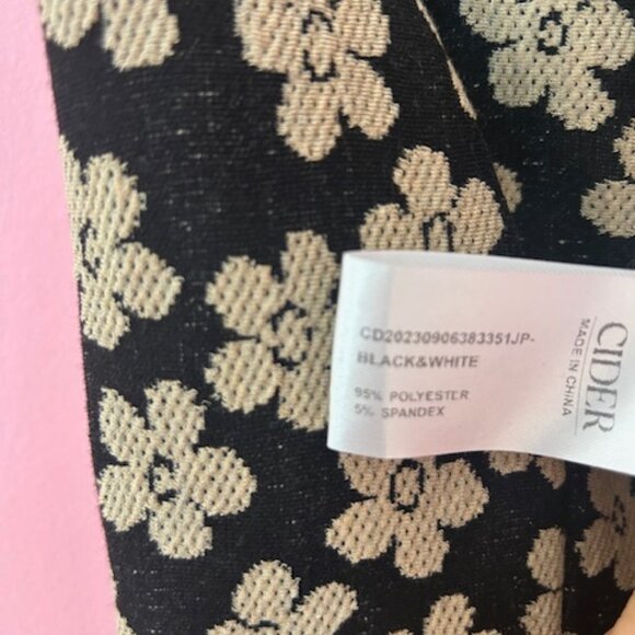 CIDER Collar Floral Wide Leg Jumpsuit - M - Picture 6 of 11